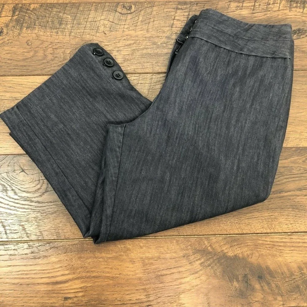 Harve' Bernard Stretch Capri Button Leg Pants - Size 10‎